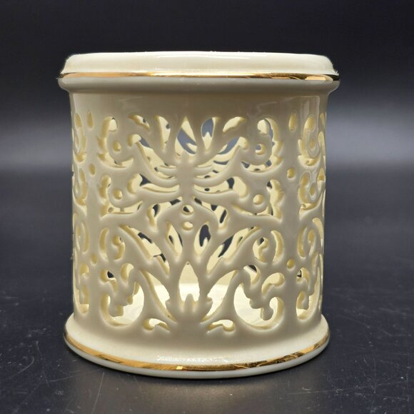 Lenox Ivory Porcelain Tealight Holder Perforated With Gold Trim DH1349 - Picture 1 of 8